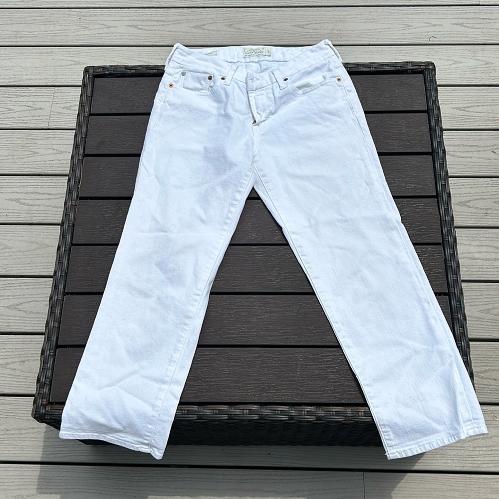 Women’s lucky white sweet, jean crop size 4/27